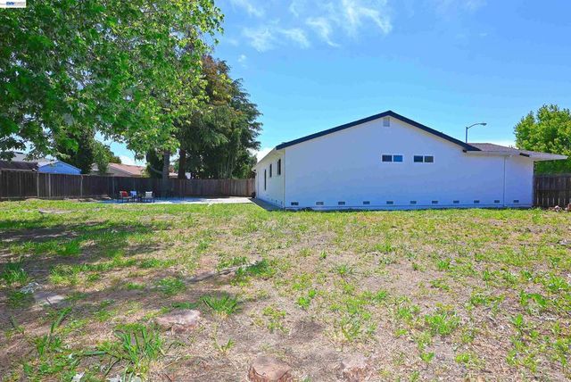 4809 Barbara Ct, Union City, CA 94587