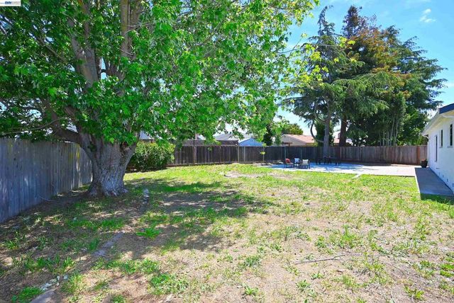 4809 Barbara Ct, Union City, CA 94587
