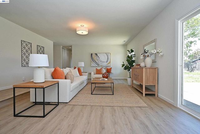 4809 Barbara Ct, Union City, CA 94587