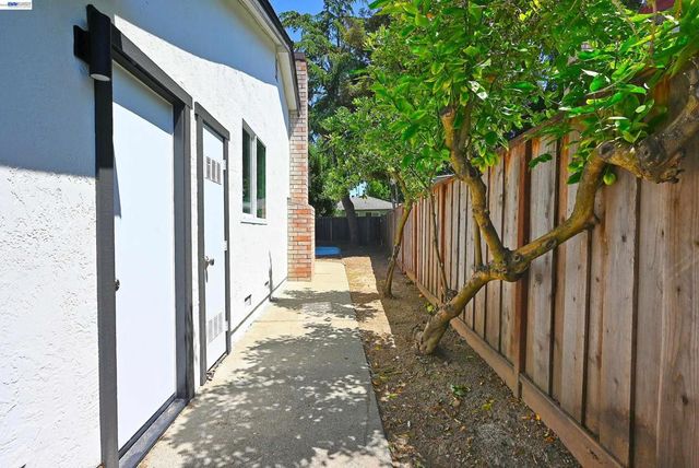4809 Barbara Ct, Union City, CA 94587