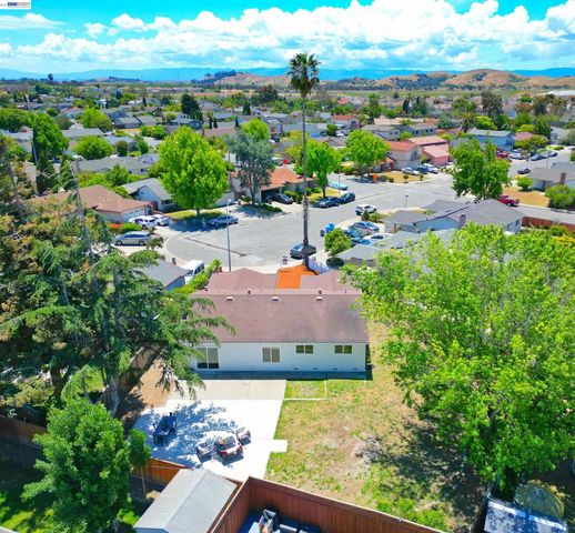 4809 Barbara Ct, Union City, CA 94587