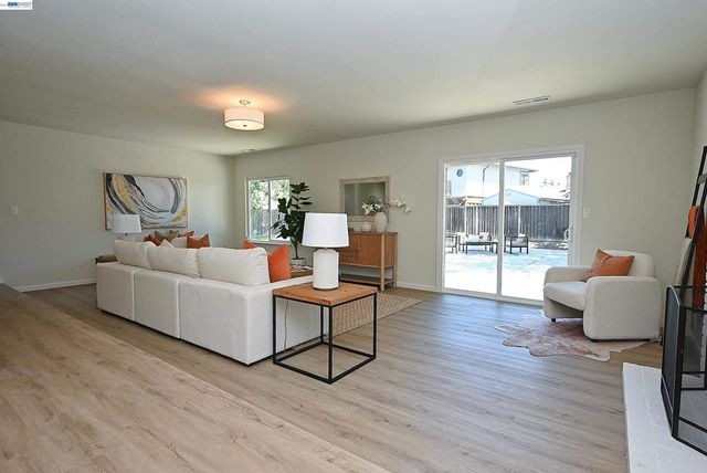 4809 Barbara Ct, Union City, CA 94587