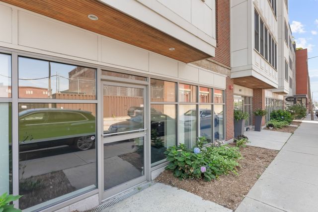 637 E 1st St, Boston, MA 02127