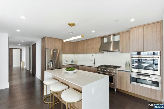 8701 Churchill Road 1401, North Bergen, NJ 07047