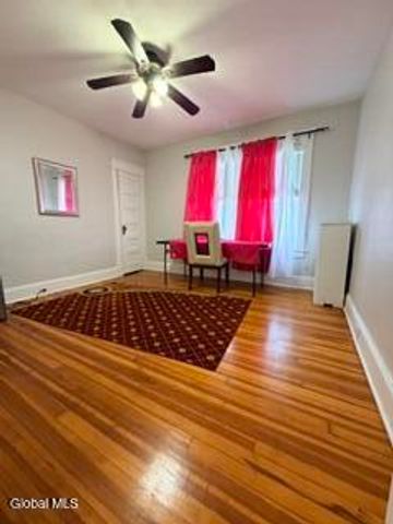909 Woodland Avenue, Schenectady, NY 12309