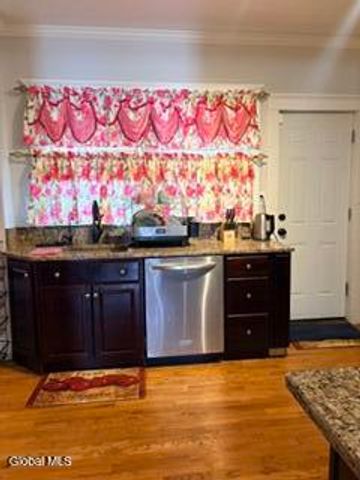 909 Woodland Avenue, Schenectady, NY 12309