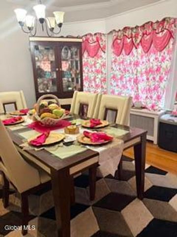 909 Woodland Avenue, Schenectady, NY 12309
