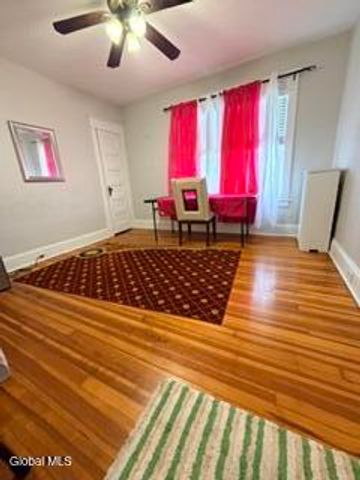 909 Woodland Avenue, Schenectady, NY 12309