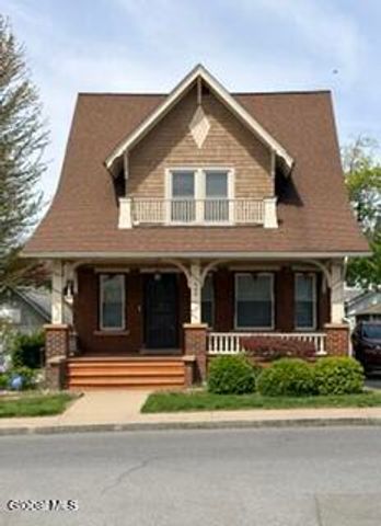 909 Woodland Avenue, Schenectady, NY 12309