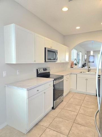 9658 SW Lindale Trace Boulevard, Port St Lucie, FL 34987