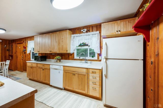 41 Piedmont Drive, Rustburg, VA 24588
