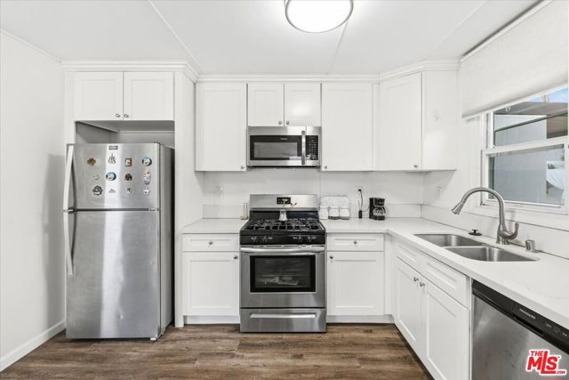 12013 Neenach Street, Sun Valley (los Angeles), CA 91352