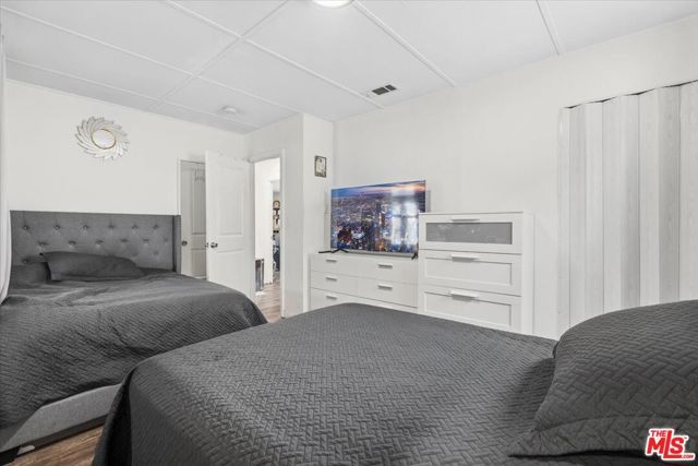 12013 Neenach Street, Sun Valley (los Angeles), CA 91352