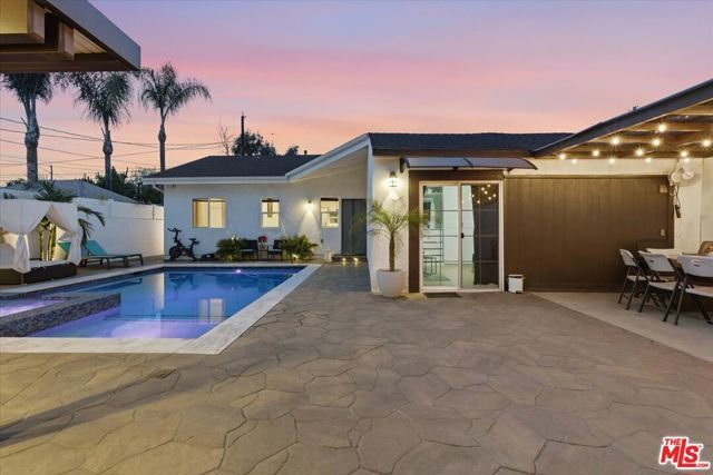 12013 Neenach Street, Sun Valley (los Angeles), CA 91352