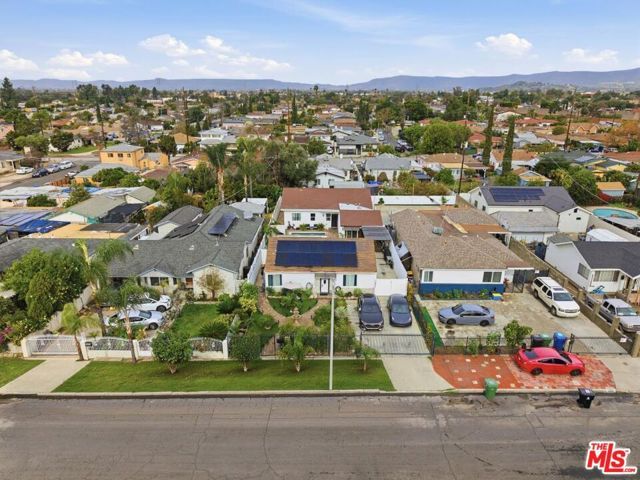 12013 Neenach Street, Sun Valley (los Angeles), CA 91352