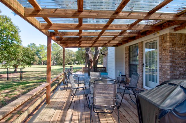 101 Wasco Cove, Gainesville, TX 76240