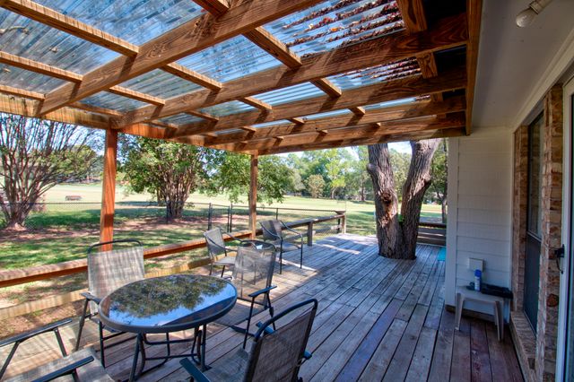 101 Wasco Cove, Gainesville, TX 76240