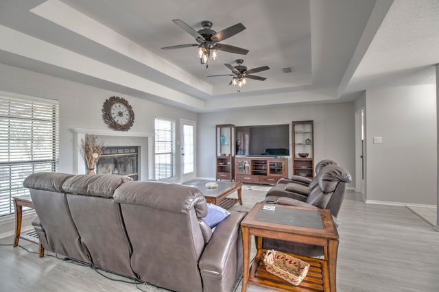 101 Wasco Cove, Gainesville, TX 76240