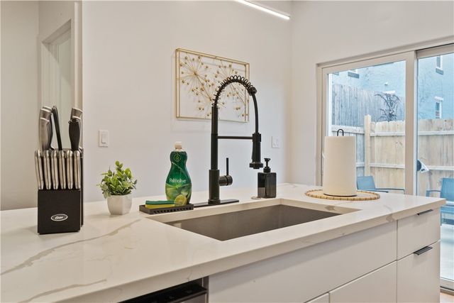 1238 Butterfield Way, Central North Side, PA 15212