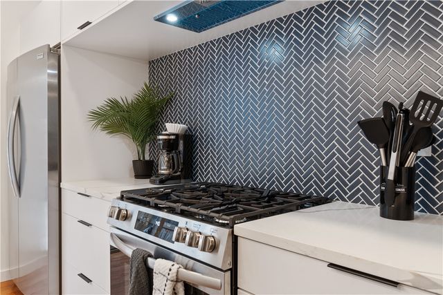 1238 Butterfield Way, Central North Side, PA 15212