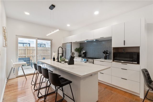 1238 Butterfield Way, Central North Side, PA 15212