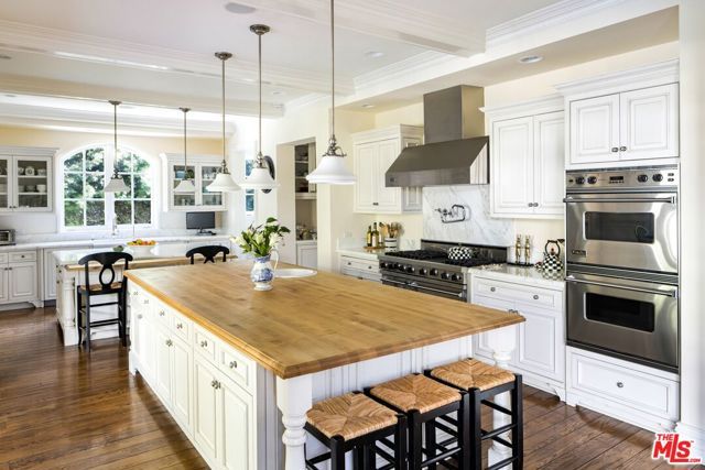 1667 Amalfi Drive, Pacific Palisades (los Angeles), CA 90272