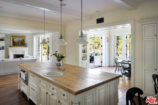 1667 Amalfi Drive, Pacific Palisades (los Angeles), CA 90272