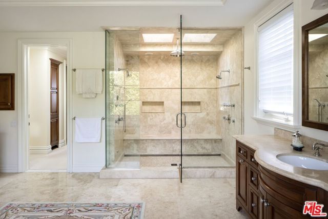 1667 Amalfi Drive, Pacific Palisades (los Angeles), CA 90272