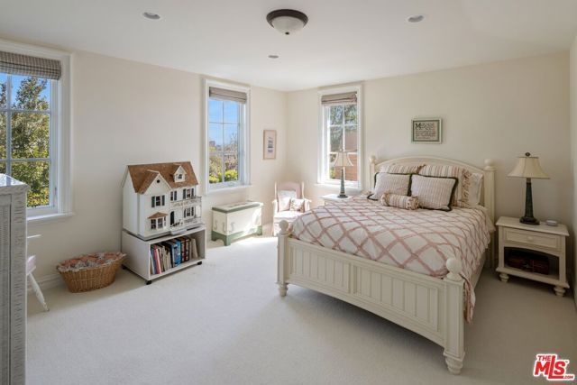 1667 Amalfi Drive, Pacific Palisades (los Angeles), CA 90272