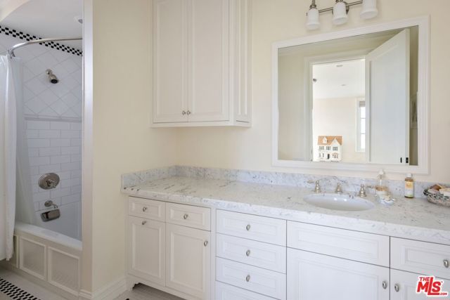 1667 Amalfi Drive, Pacific Palisades (los Angeles), CA 90272