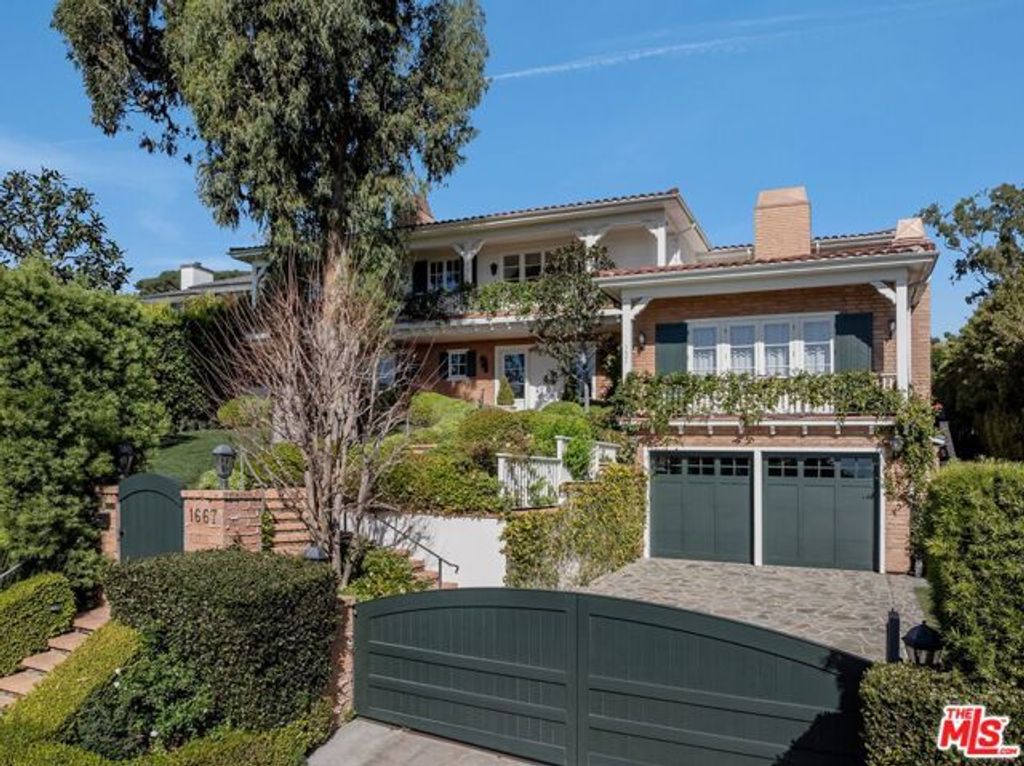 1667 Amalfi Drive, Pacific Palisades (los Angeles), CA 90272