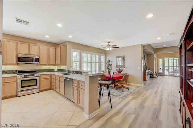 3713 Corte Bella Hills Avenue, North Las Vegas, NV 89081