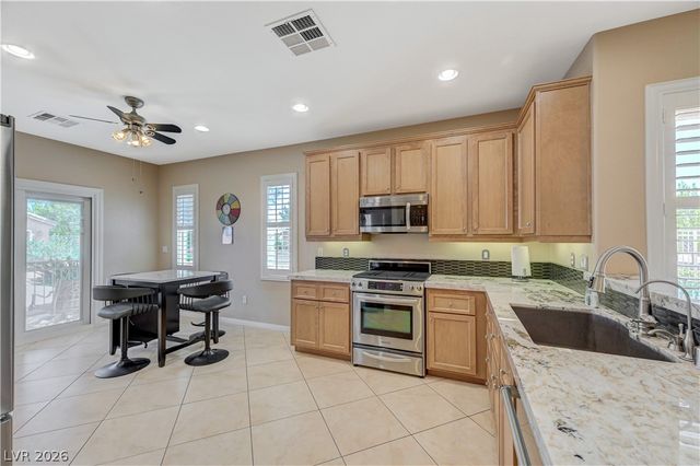 3713 Corte Bella Hills Avenue, North Las Vegas, NV 89081