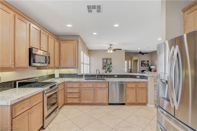 3713 Corte Bella Hills Avenue, North Las Vegas, NV 89081