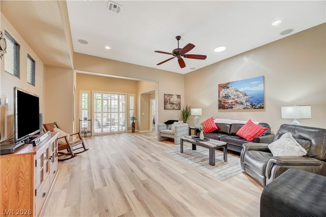 3713 Corte Bella Hills Avenue, North Las Vegas, NV 89081
