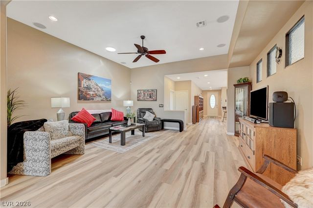 3713 Corte Bella Hills Avenue, North Las Vegas, NV 89081