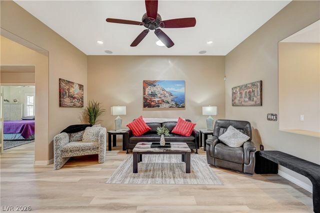 3713 Corte Bella Hills Avenue, North Las Vegas, NV 89081
