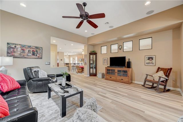 3713 Corte Bella Hills Avenue, North Las Vegas, NV 89081