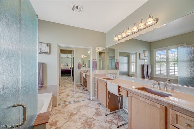 3713 Corte Bella Hills Avenue, North Las Vegas, NV 89081