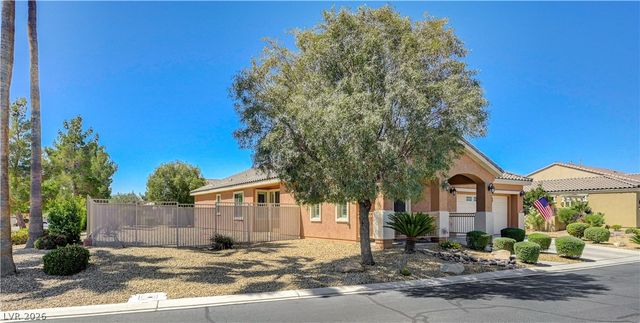 3713 Corte Bella Hills Avenue, North Las Vegas, NV 89081