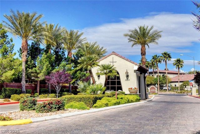 3713 Corte Bella Hills Avenue, North Las Vegas, NV 89081