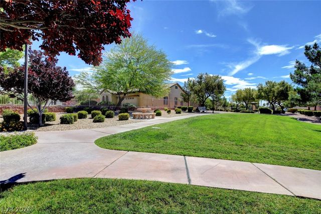 3713 Corte Bella Hills Avenue, North Las Vegas, NV 89081