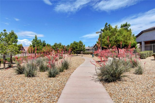 3713 Corte Bella Hills Avenue, North Las Vegas, NV 89081