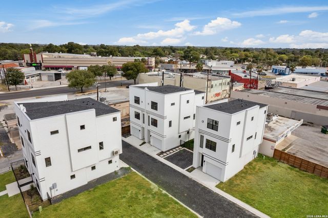 3202 N Elmendorf, San Antonio, TX 78201