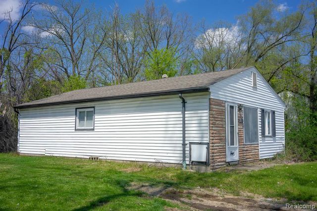 12667 Blackstone Street, Detroit, MI 48223
