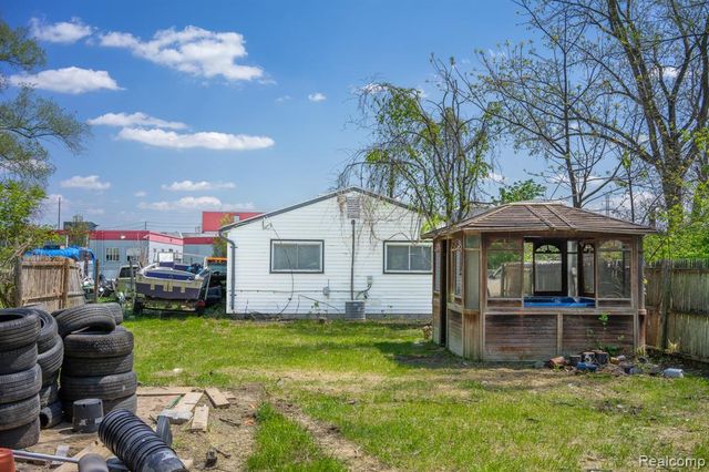12667 Blackstone Street, Detroit, MI 48223