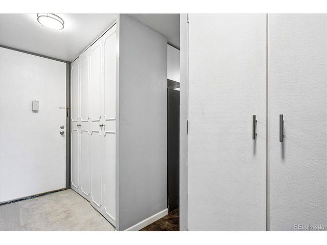 715 S Clinton St 2B, Denver, CO 80247