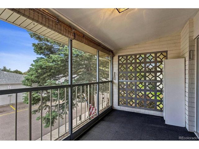 715 S Clinton St 2B, Denver, CO 80247