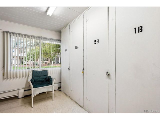 715 S Clinton St 2B, Denver, CO 80247