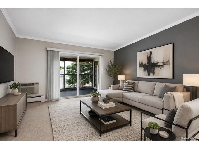 715 S Clinton St 2B, Denver, CO 80247
